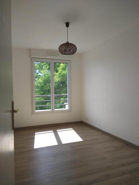 Location appartement T3 Corbeil Essonnes - Photo 4