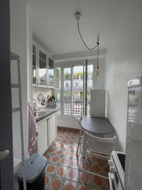 Location appartement T2 Paris 18 - Photo 3