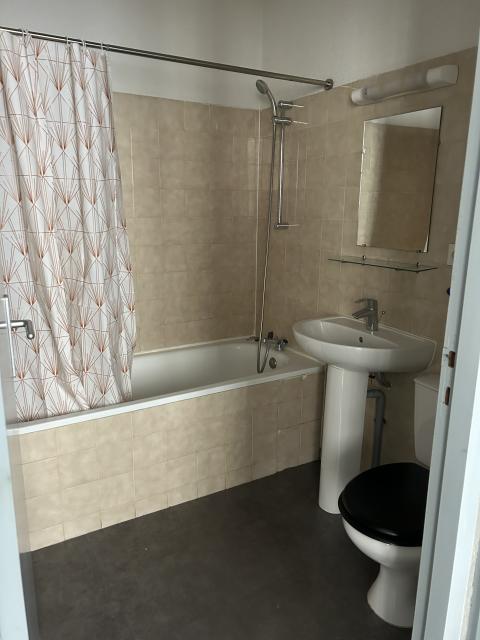 Location studio St Etienne - Photo 6