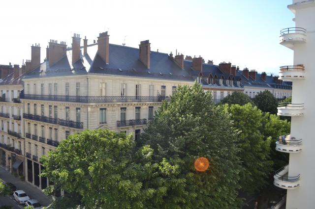 Location appartement T2 Grenoble - Photo 1