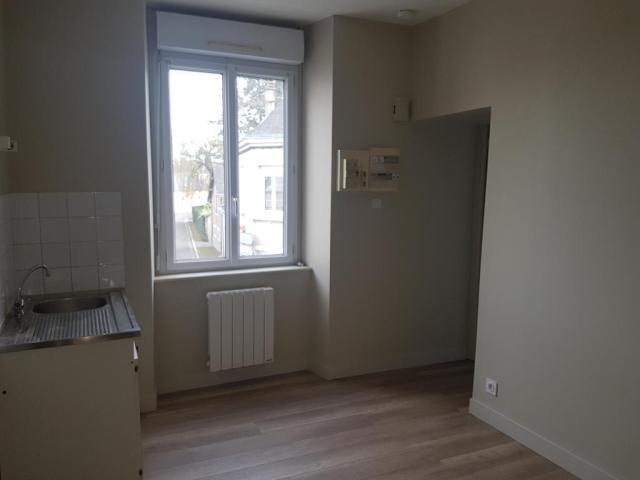 Location appartement T3 Quelaines St Gault - Photo 3