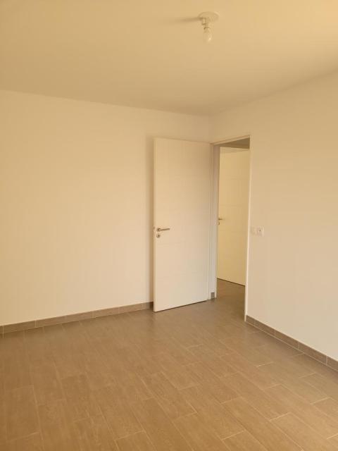Location appartement T3 Marseille 08 - Photo 5