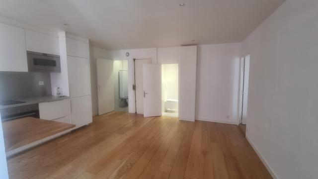 Location appartement T2 Paris 18 - Photo 3