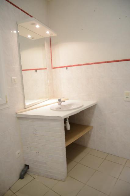 Location maison F3 Nimes - Photo 8
