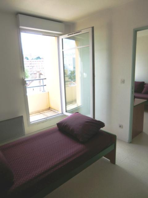 Location appartement T2 St Etienne - Photo 3