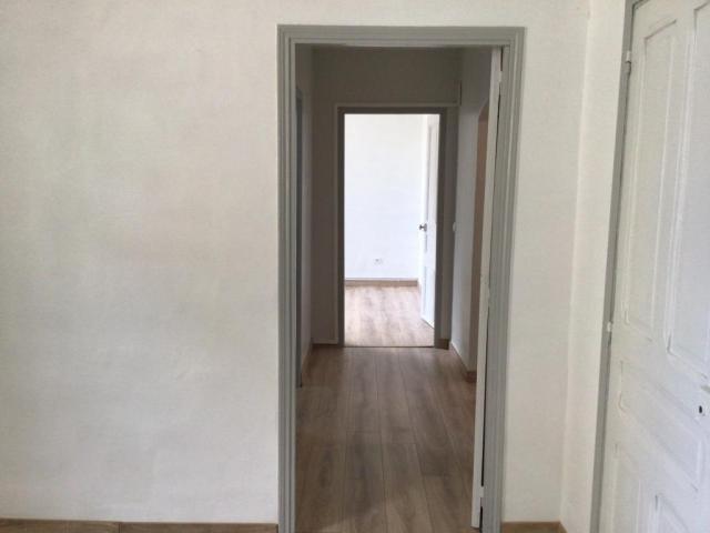 Location appartement T4 Nimes - Photo 9