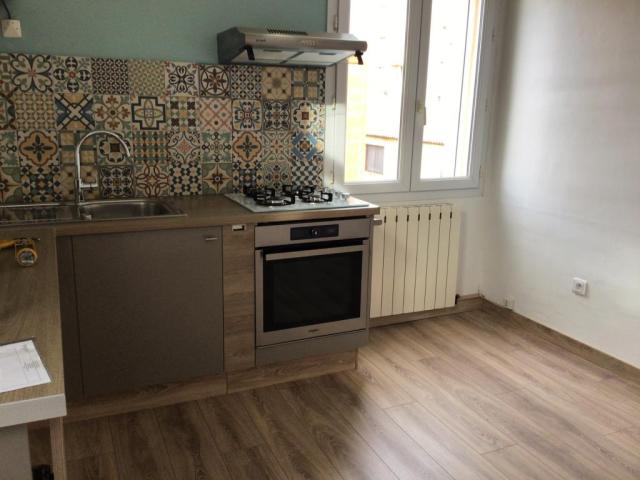 Location appartement T4 Nimes - Photo 10