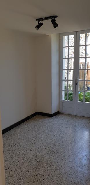 Location appartement T2 Chaumes en Brie - Photo 4