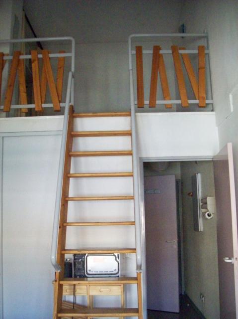 Location studio Marseille 01 - Photo 1