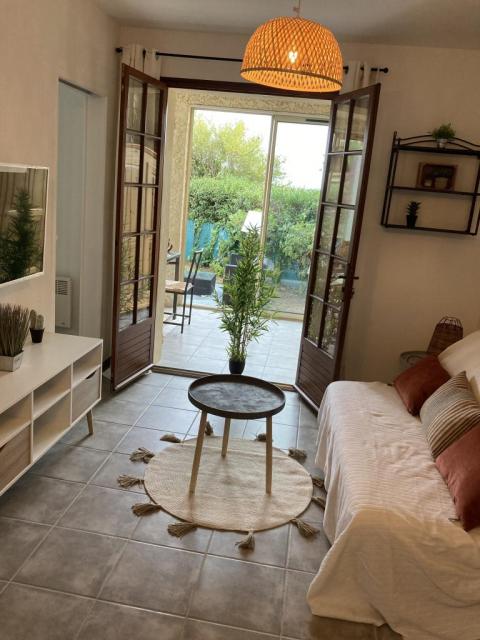 Location appartement T2 Six Fours les Plages - Photo 2