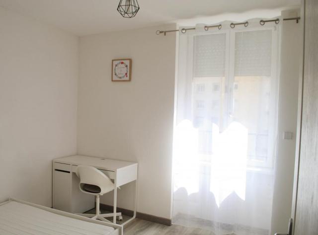 Location appartement T3 Tarare - Photo 3