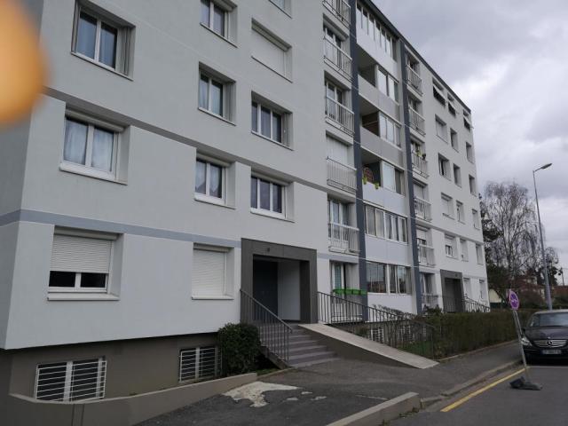 Location studio Neuilly sur Marne - Photo 4