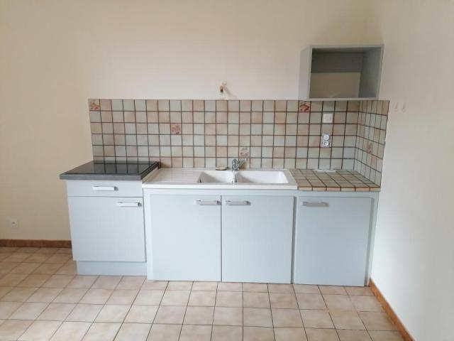Location appartement T2 Port Ste Marie - Photo 2