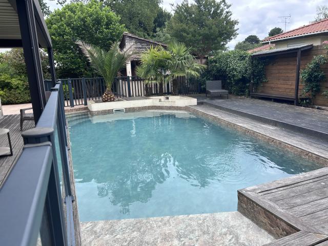 Location maison F7 Leognan - Photo 9