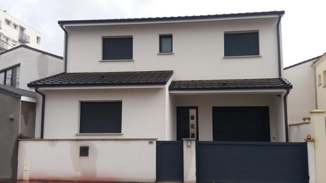 Location maison F6 Bruges - Photo 4