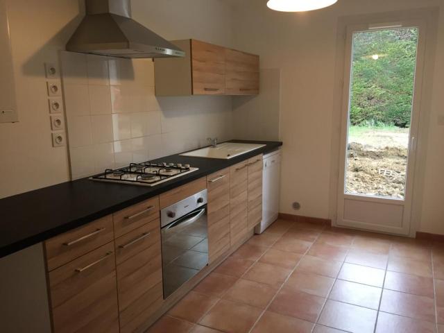 Location maison F4 Carcassonne - Photo 2