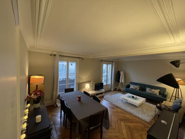 Location appartement T2 Paris 10 - Photo 1