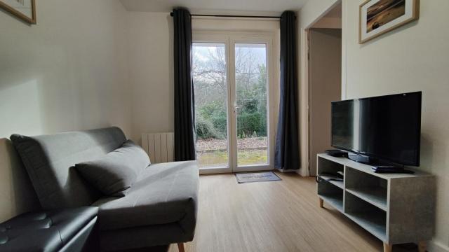 Location maison F2 Les Essarts le Roi - Photo 6
