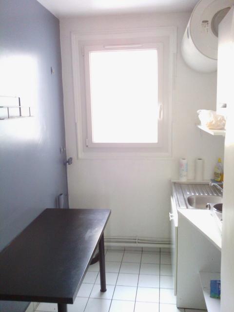 Location appartement T2 Paris 19 - Photo 2