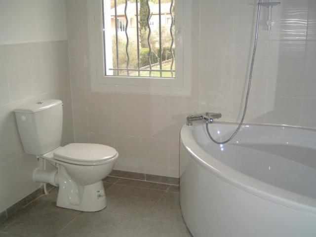Location maison F6 Vailhauques - Photo 3