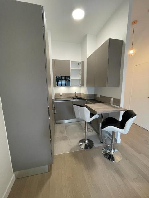 Location appartement T2 Levallois Perret - Photo 2