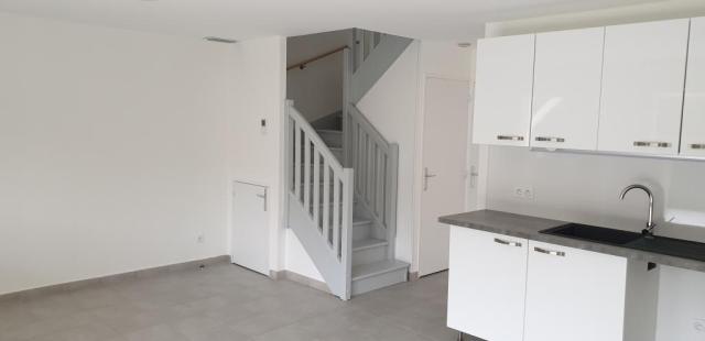 Location maison F4 Cepet - Photo 3