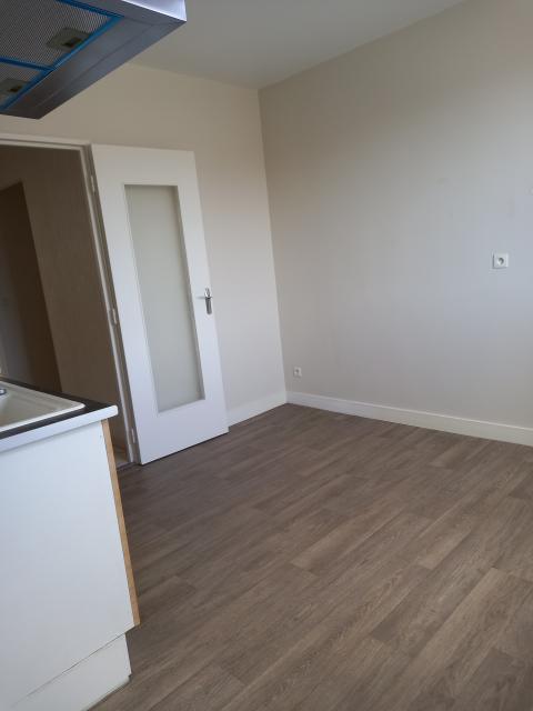 Location appartement T3 Chalons en Champagne - Photo 4
