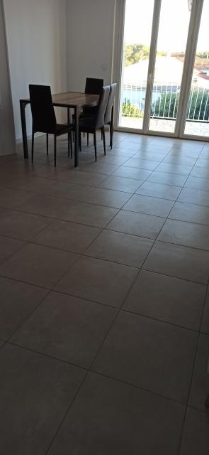 Location appartement T5 Laudun L'Ardoise - Photo 2