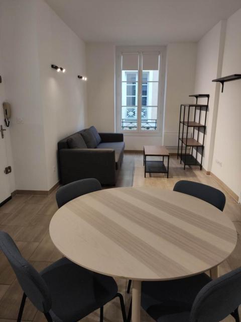Location appartement T2 Nimes - Photo 2