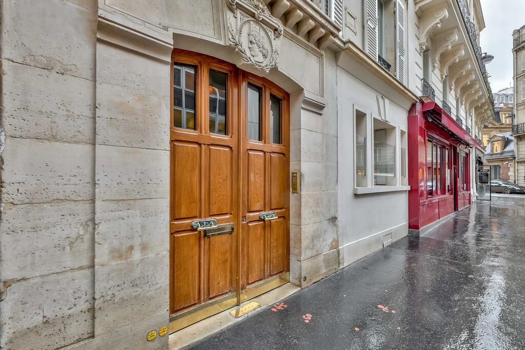 Location chambre Paris 08 - Photo 1