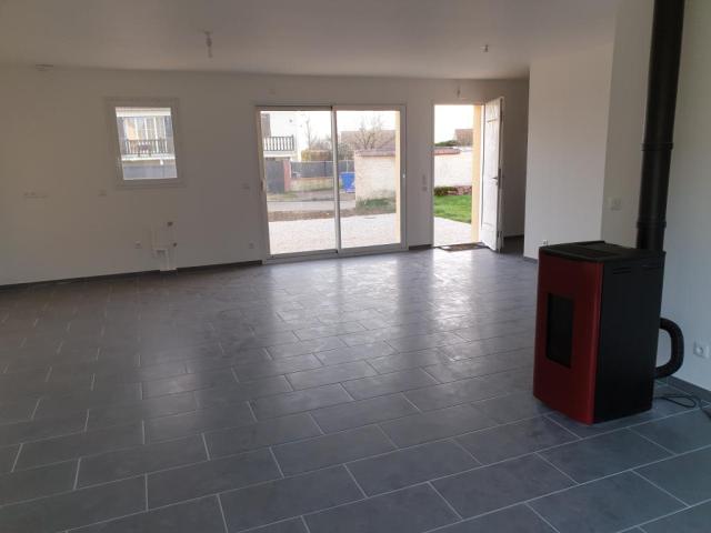 Location maison F5 Serville - Photo 2