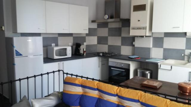 Location appartement T2 St Etienne - Photo 3