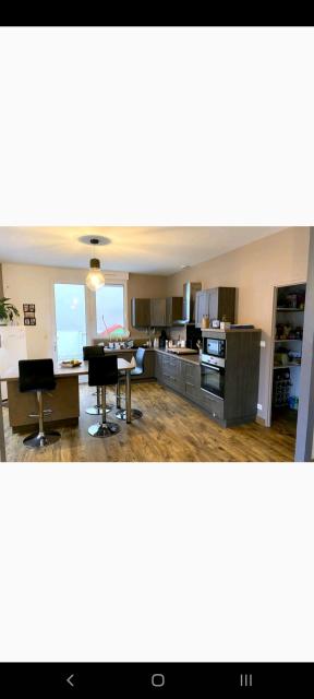 Location maison F6 Chavelot - Photo 2