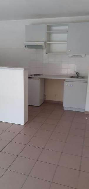 Location appartement T2 St Denis de Pile - Photo 2