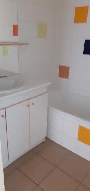 Location appartement T2 St Denis de Pile - Photo 4