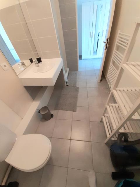 Location studio St Etienne - Photo 6