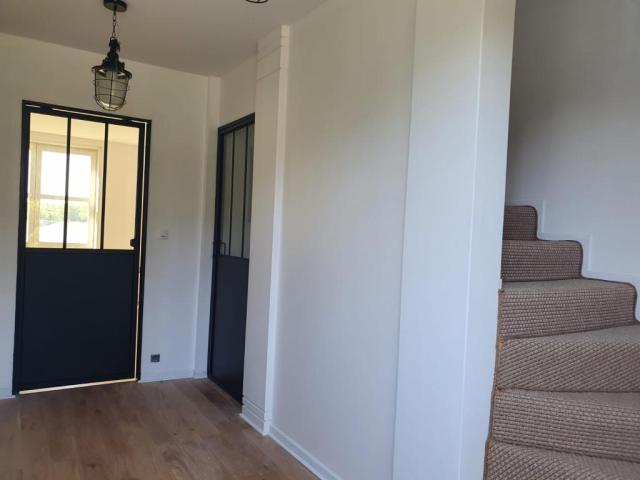 Location maison F4 Voisins le Bretonneux - Photo 9