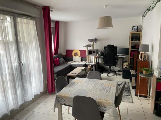 Location appartement T2 Villeurbanne - Photo 2