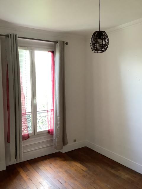 Location appartement T2 Paris 11 - Photo 1