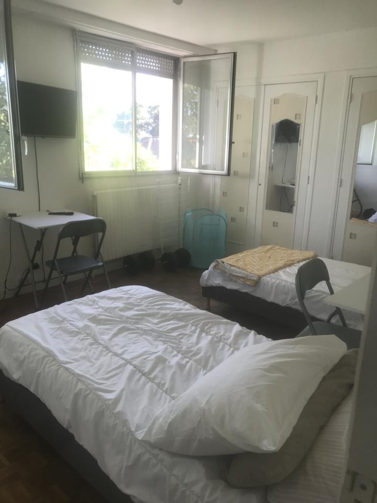 Location chambre Vaulx en Velin - Photo 1