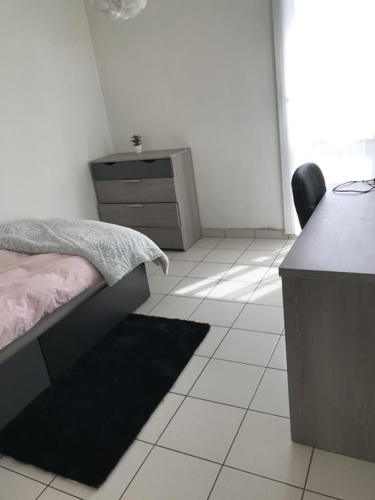 Location chambre Lyon 8 - Photo 1