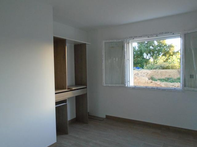 Location maison F4 Jonquieres - Photo 3