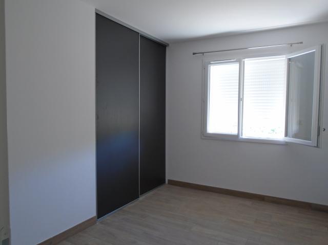 Location maison F4 Jonquieres - Photo 4
