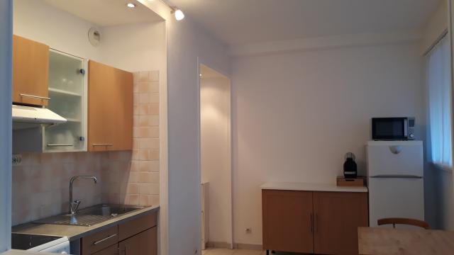 Location studio Grenoble - Photo 1