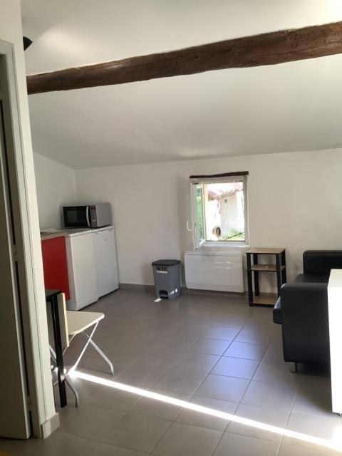 Location appartement T2 Plan de Cuques - Photo 3
