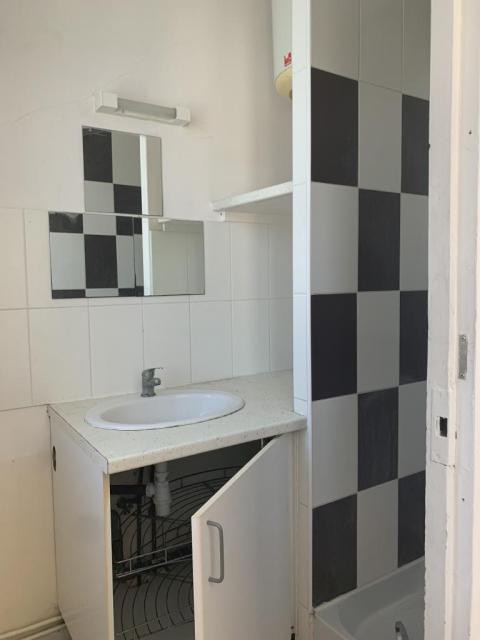 Location appartement T2 Aubervilliers - Photo 4