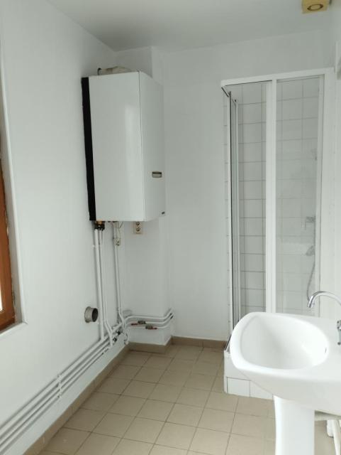 Location appartement T3 La Ferte sous Jouarre - Photo 3