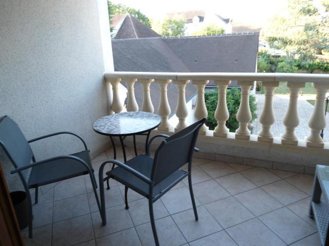 Location appartement T3 St Pierre les Nemours - Photo 2