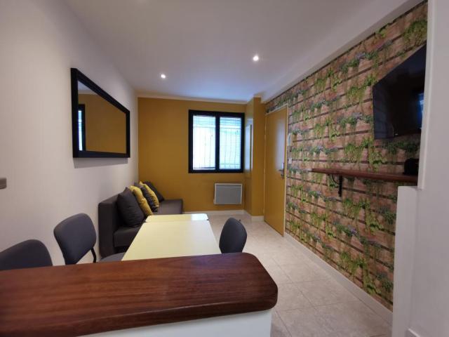 Location appartement T2 Sete - Photo 9
