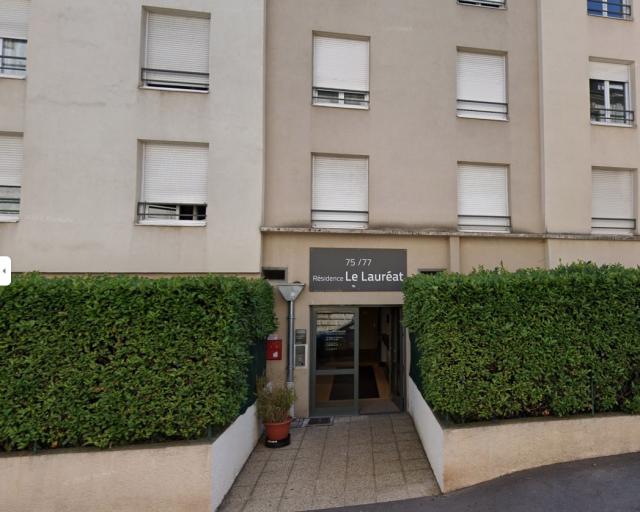 Location studio St Etienne - Photo 5